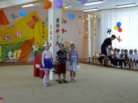 гр."Колокольчик" рассказывают стихи